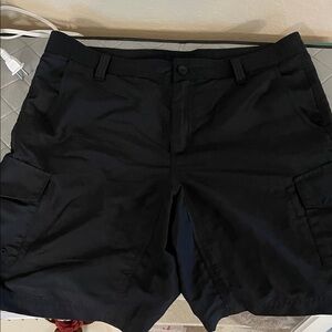 Magellan outdoors water resistant cargo shorts black